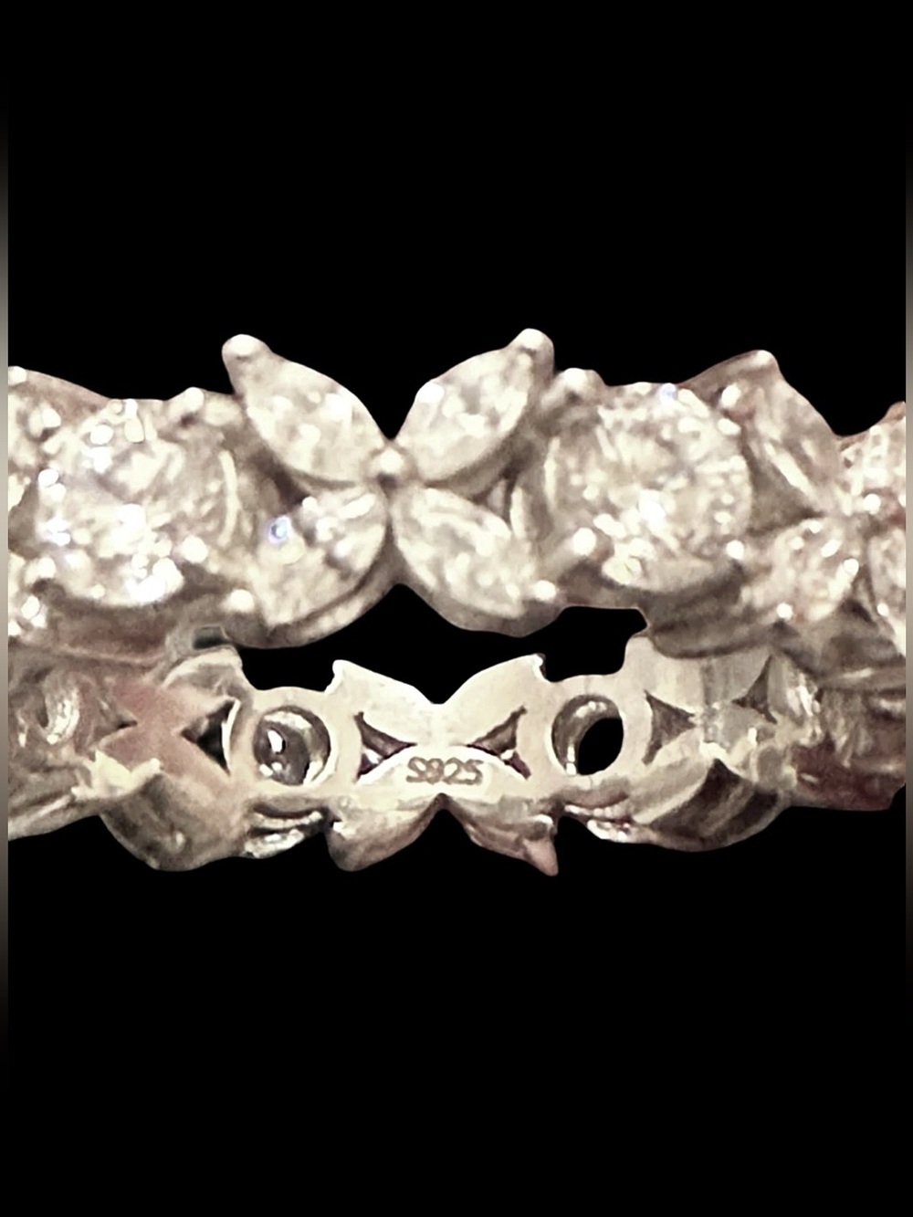Gorgeous Ring! - Picture 9 of 17